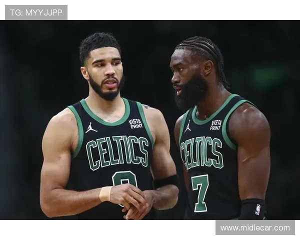 塔图姆谈布朗获FMVP心态平和期待再次夺冠机会