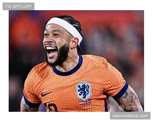 德佩替补席开怀大笑心态超好即便科林蒂安0-1落后依然乐观面对比赛